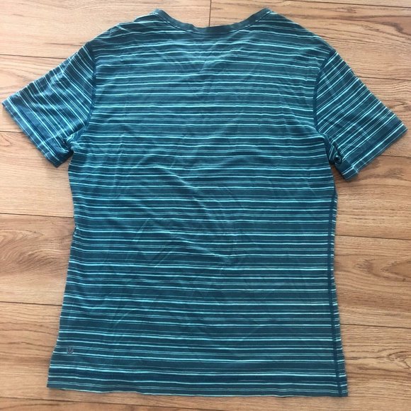 Lululemon Essential Crew Neck Short Sleeve Shirt Top Mens S/M Blue Stripe *READ - Picture 4 of 5